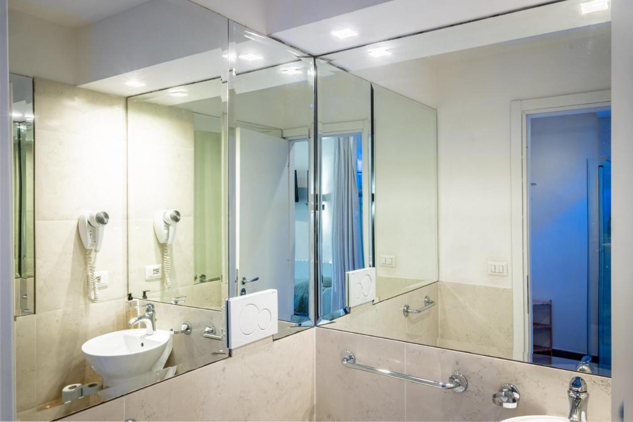 Luxury Quadruple Room,1366827431:JPEG